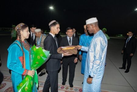 Le Premier ministre malien, le Général Abdoulaye Maïga, est arrivé à Awaza pour la 3e Conférence des Nations Unies sur les Pays en Développement sans littoral.