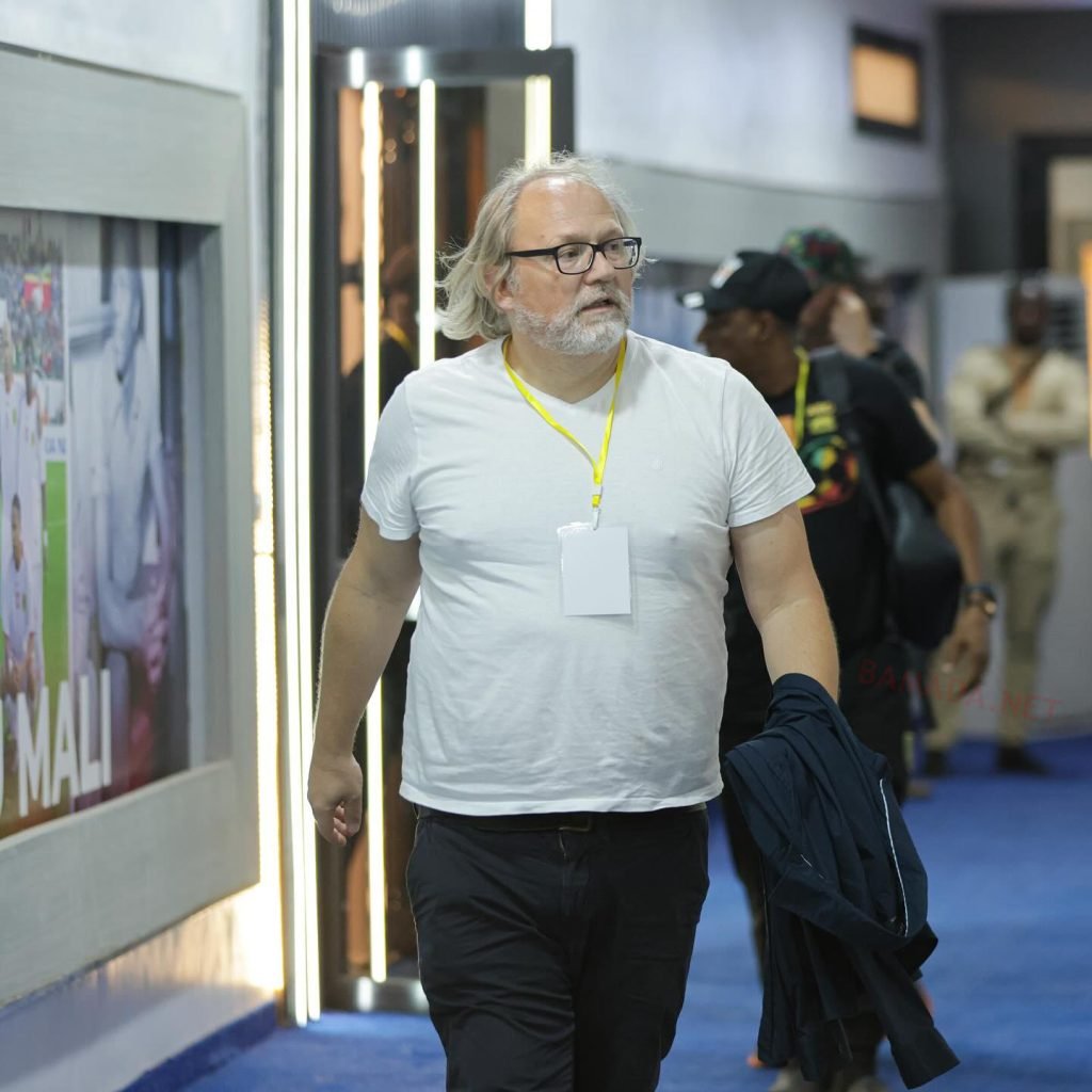 Mali : Le sélectionneur des Aigles, Tom Saintfiet, officiellement remercié par l’État Mali : Le sélectionneur des Aigles, Tom Saintfiet, officiellement remercié par l’État