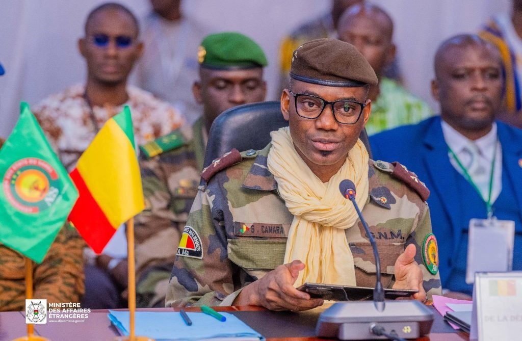 Sadio Camara, ministre d’Etat, ministre de la défense et des anciens combattants, lors du sommet de Ouaga : «Dans l’AES, la cause d’un État est celle de tous» Sadio Camara, ministre d’Etat, ministre de la défense et des anciens combattants, lors du sommet de Ouaga : «Dans l’AES, la cause d’un État est celle de tous»